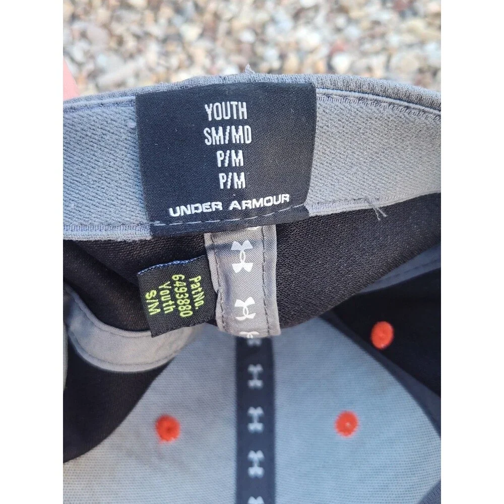 Under Armour Gray & Orange Youth Size XS Stretch Fitted Hat